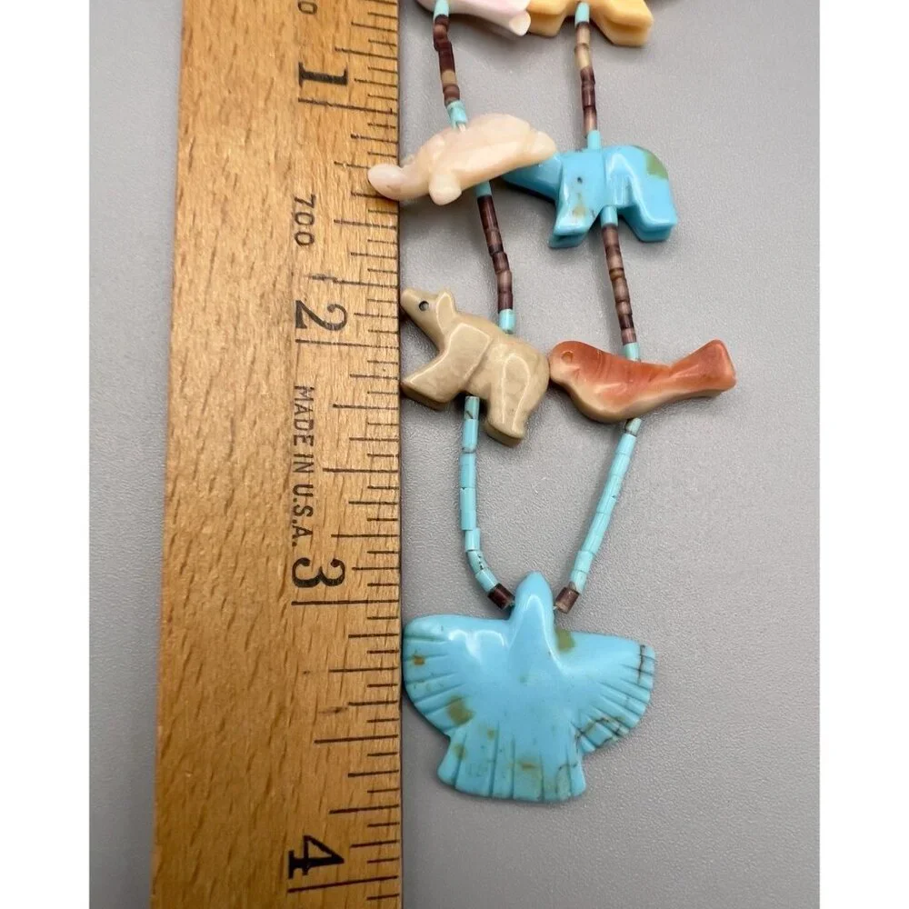 Vintage 70s Zuni Native American Carved Fetish Gemstone Necklace - Picture 8 of 11